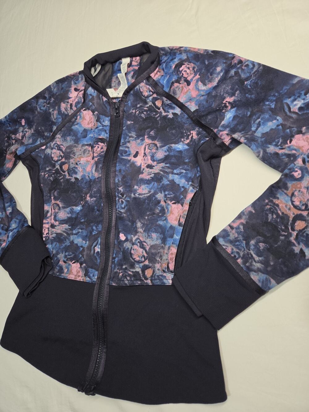 Lululemon If You're Lucky Jacket Floral Moody Mirage Bark Berry Deep Navy Size 4